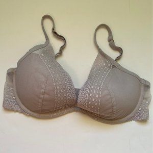 Incredible by Victoria's Secret Plunge Bra 36C